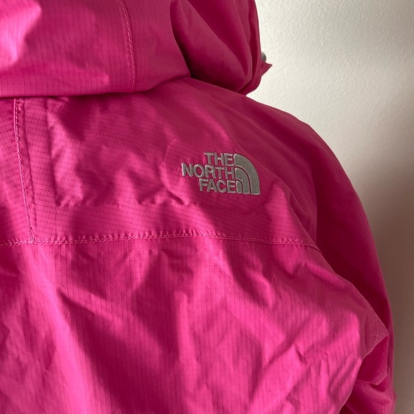 Women's Old The North Face Rain Jacket - Sz. S - Picture 2 of 6